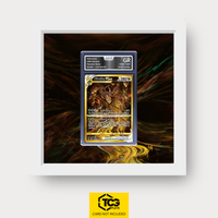 Giratina VSTAR CRZ GG69 als Extended Art Display im Echtholzrahmen mit UV-Schutz-Case und magnetischer Wandhalterung von TCGplate.