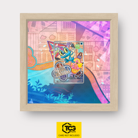 Froxy MEP 060 als Extended Art Display im Echtholzrahmen mit UV-Schutz-Case und magnetischer Wandhalterung von TCGplate.
